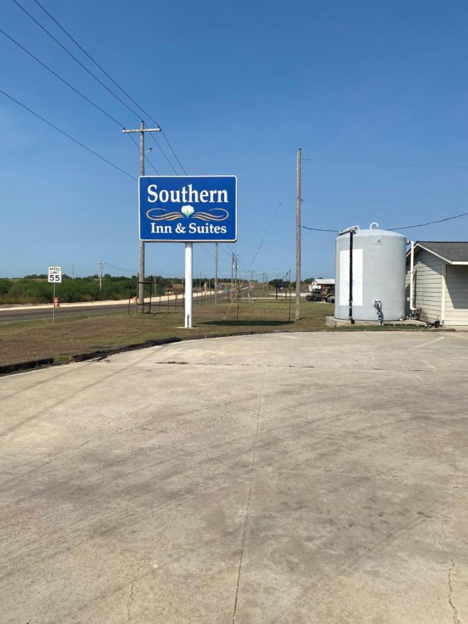 Yorktown Southern Inns And Suites Now Offering Rv Spaces For Rent מראה חיצוני תמונה