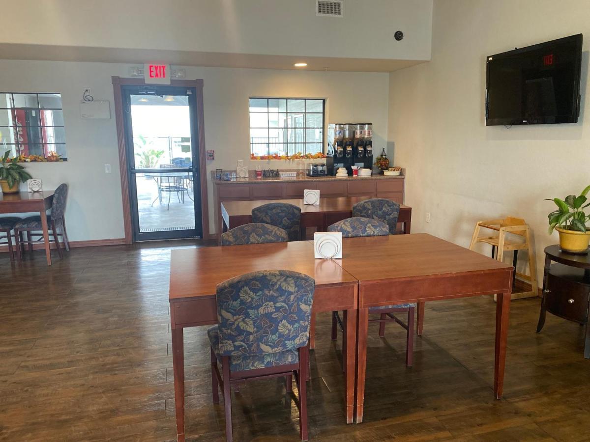 Yorktown Southern Inns And Suites Now Offering Rv Spaces For Rent מראה חיצוני תמונה